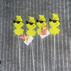 grinch yard stake