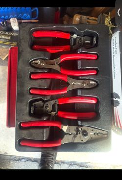 Snap-on 5-Piece Pliers and Wire Stripper Set