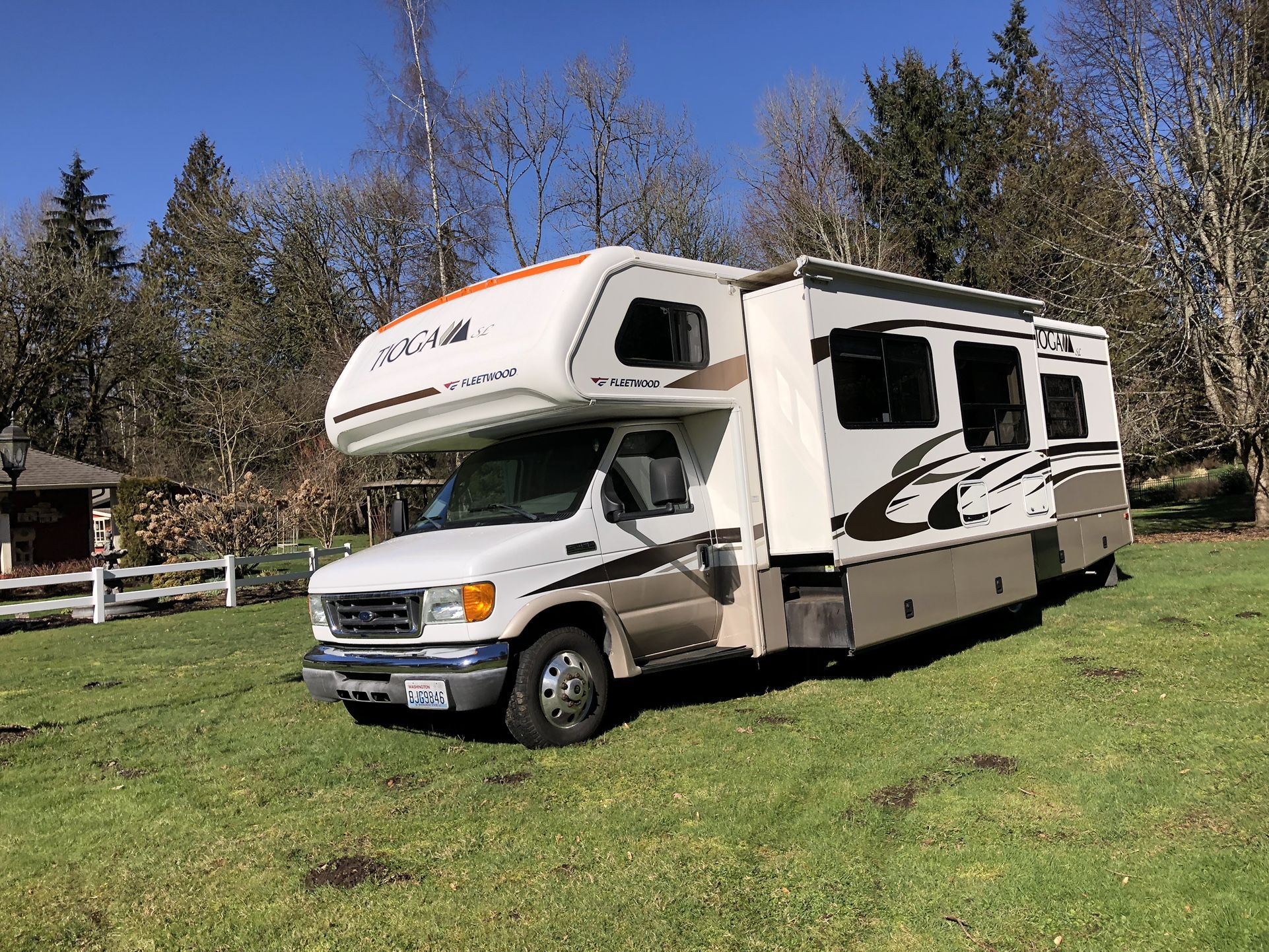 2006 Fleetwood Tioga Motorhome