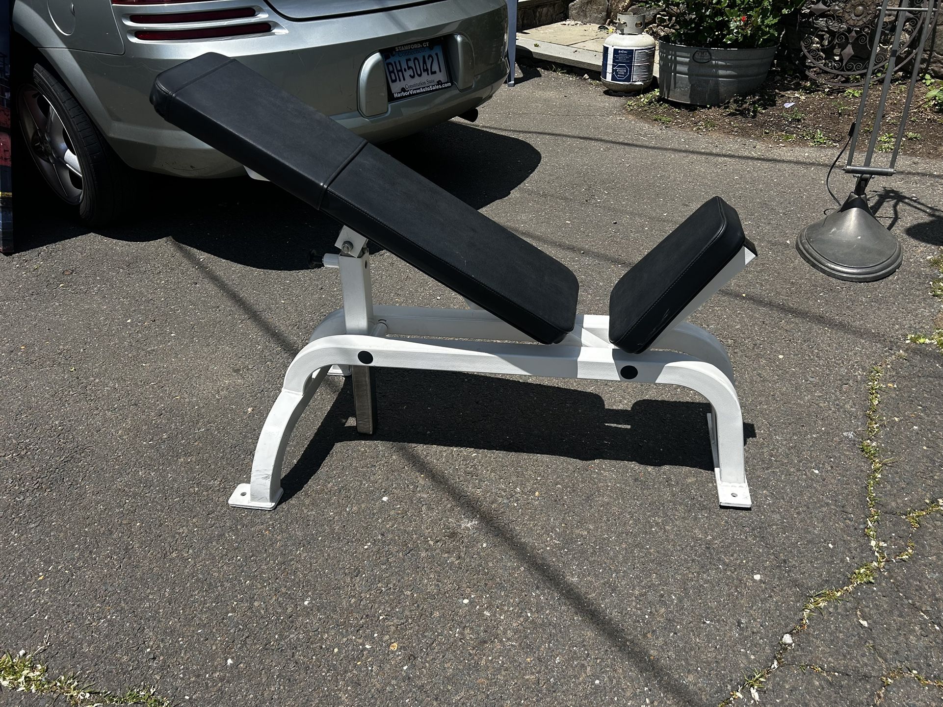 Incline bench