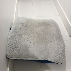 Dog Bed 