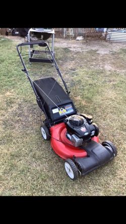 Self propelled lawnmower