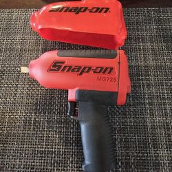 Snap On MG725,  1/2 Inch Impact Gun 
