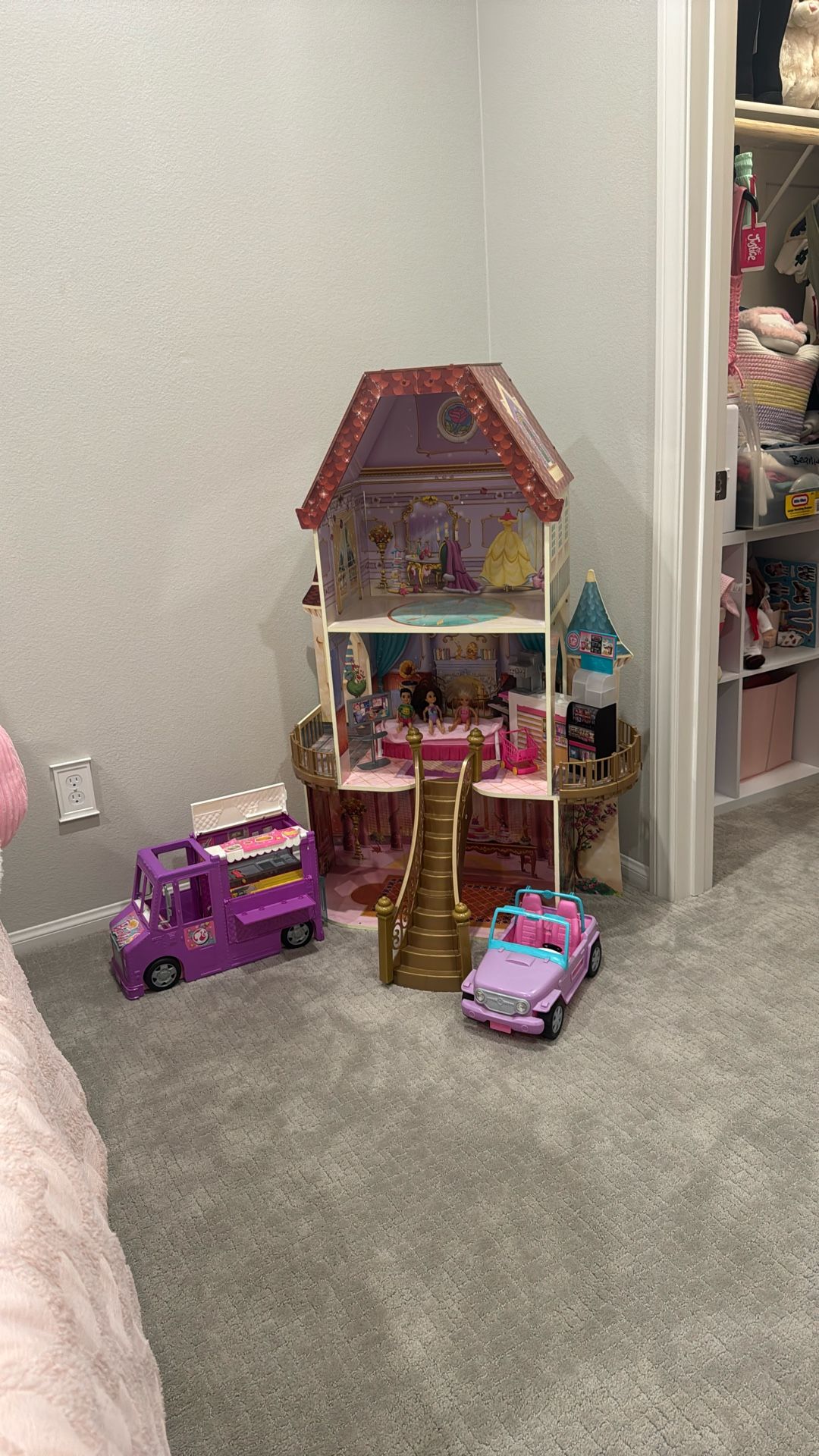 Princess Bell Doll house With Acesseries