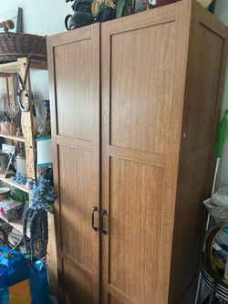 Pantry cabinet