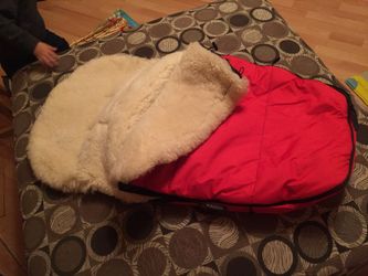 Footmuff shearling lining, very warm. New