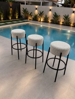 Bar stool
