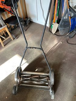 Vintage CRAFTSMAN MANUAL model ("Quiet Cut 18") Manual Lawnmower