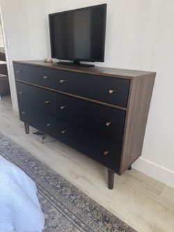 Bedroom Dresser For Sale