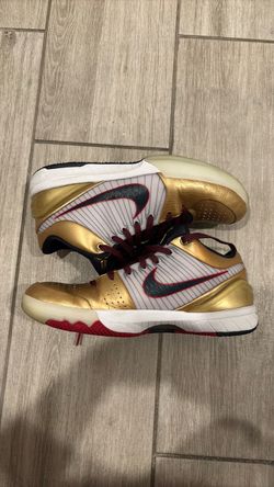 Kobe IV Gold Medal
