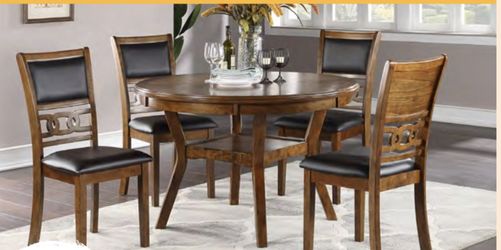 DINNING TABLE--WALNUT