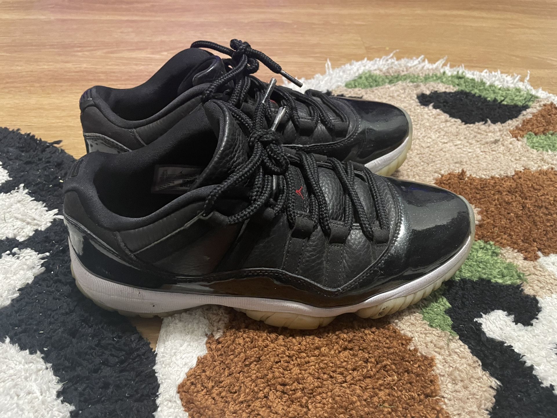 jordan 11 low size 10 men