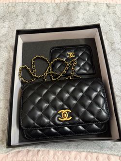 Small black purse with matching wallet