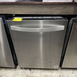 Whirlpool Tall Tub Dishwasher 24” 
