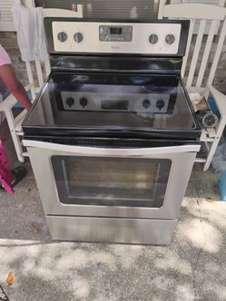 Whirlpool electric stove