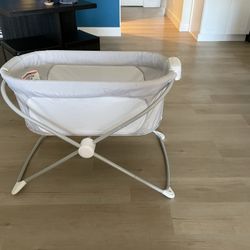 Bassinet 