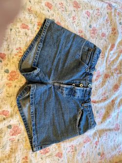 Vintage GAP denim shorts