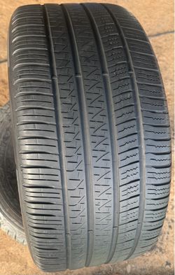 USED TIRE 295/35/22 $70