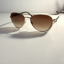 Simply Vera Wang Sunglasses
