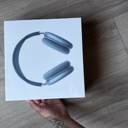 Brand New Light Blue Apple AirPods Max 