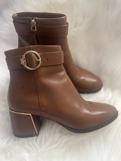 Tory Burch Boots