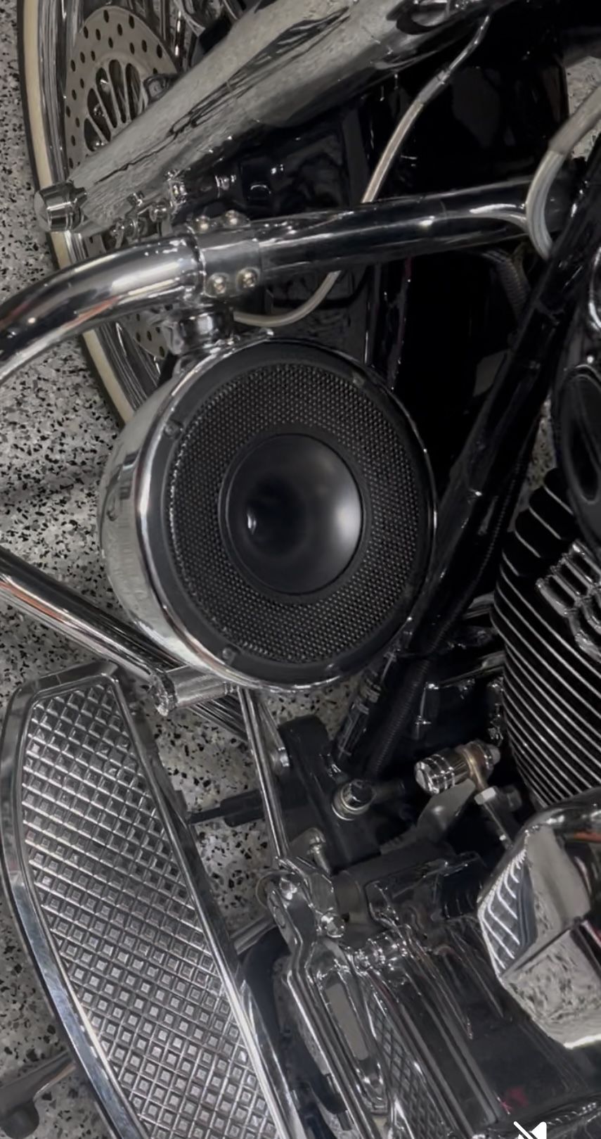 Motorcycle Crash Bar 6.5” Chrome Speaker Pods