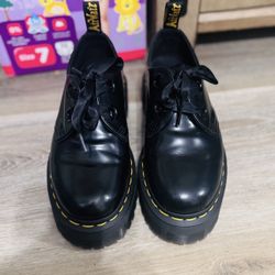 Dr. Martens, Holly Women’s Leather Platform Shoes size 6 $80 OBO 🖤 #xpost