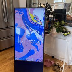 Samsung Sero Rotating 43” TV