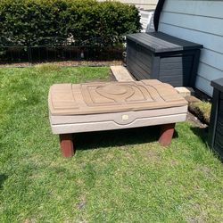 Step2 naturally playful sand and water table activity center