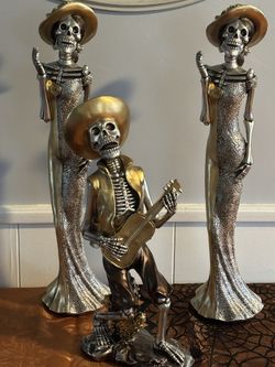 Skeleton Decor (3) Piece Set