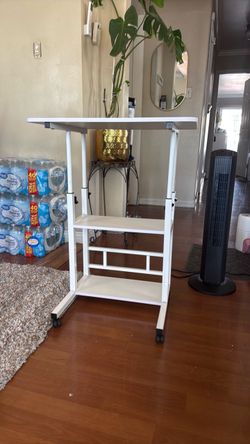 Mobile small desk