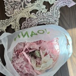 Bag Of Vintage Shabby Chic Laces Different Styles And Shaded. Selling Everything The Whole Bag For Price Listed. Pick Up Only In Torrance 90505. 