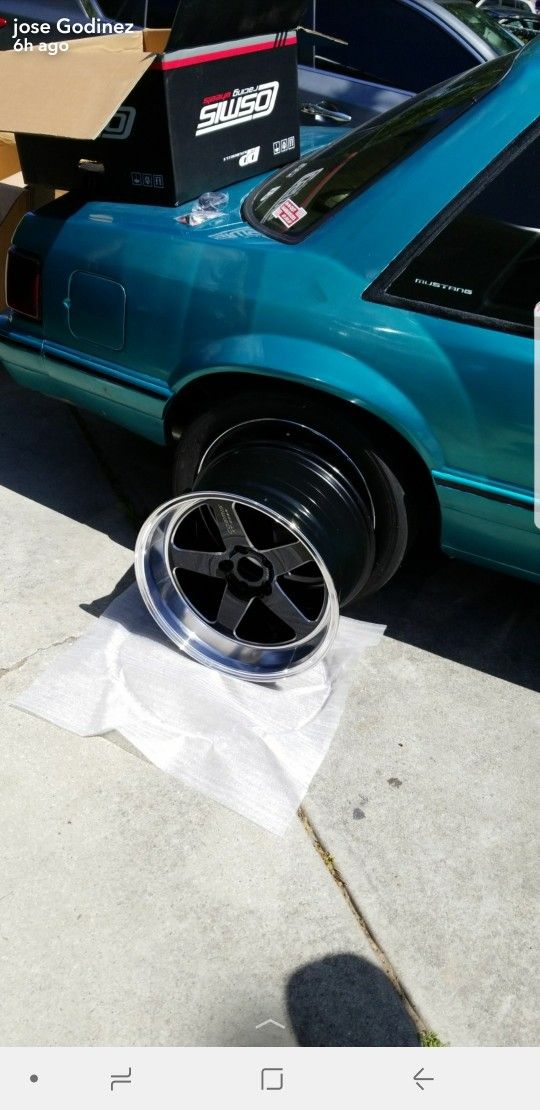 Cosmis racing wheels / mustang Only 2