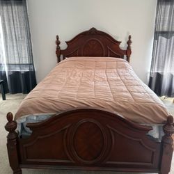 Wayfair Queen 👑 Bed Real Wood Moving Sale!!!
