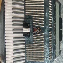 Beautiful Italian Accordion Scandalli  Silvana II