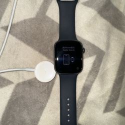 Apple SE Watch