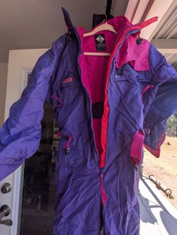 Vintage Columbia snowboarding full suit. Women's large