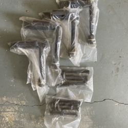 3/4'' J Bolt Gate Hinge, 7" Heavy Duty Gate Hinges Up to 1100lbs, Farm Fence Hinge, 180 Degree Adjustable (4 pc). 