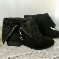 Black Gold Over Boots, Size 8