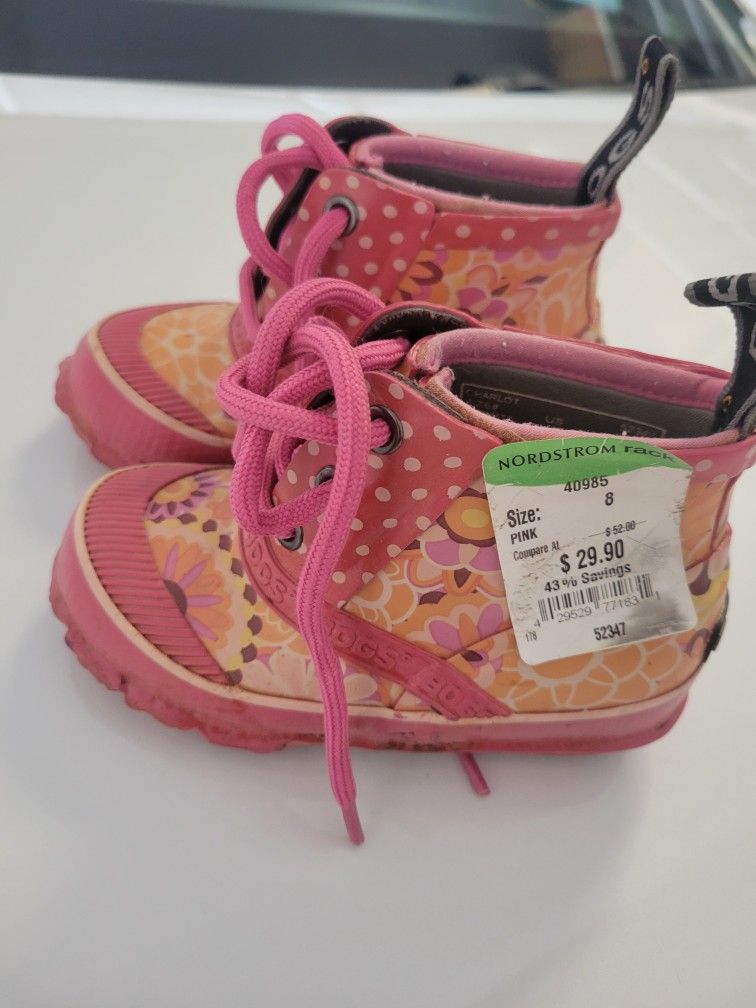 Toddler Size 8 Snow Boots 