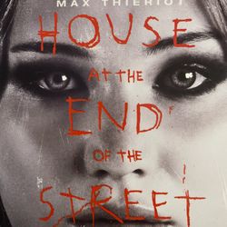 HOUSE At The END Of The STREET Unrated Edition (Blu-Ray + DVD + Digital-2012)