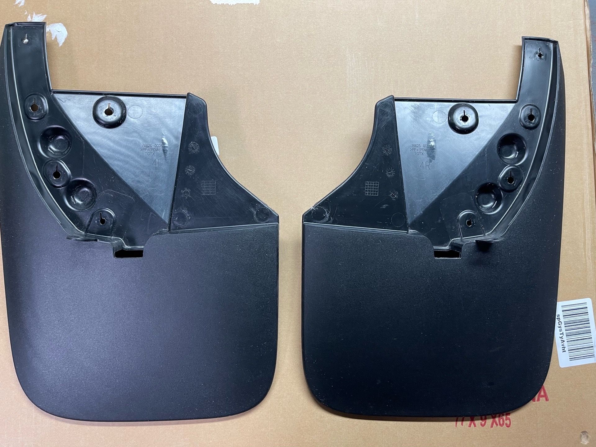 Tundra mud flaps