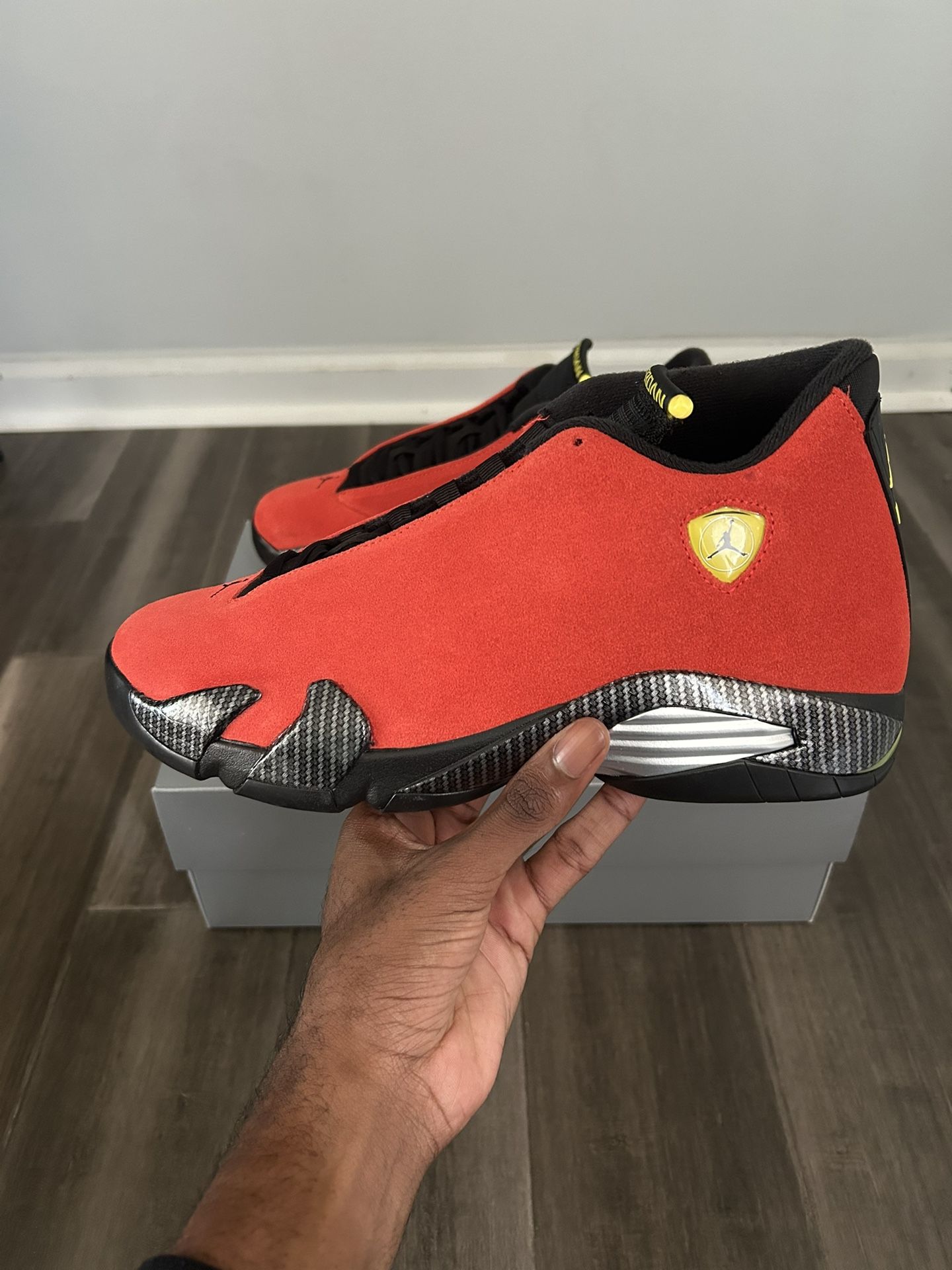 Air Jordan 14 Retro “Ferrari”