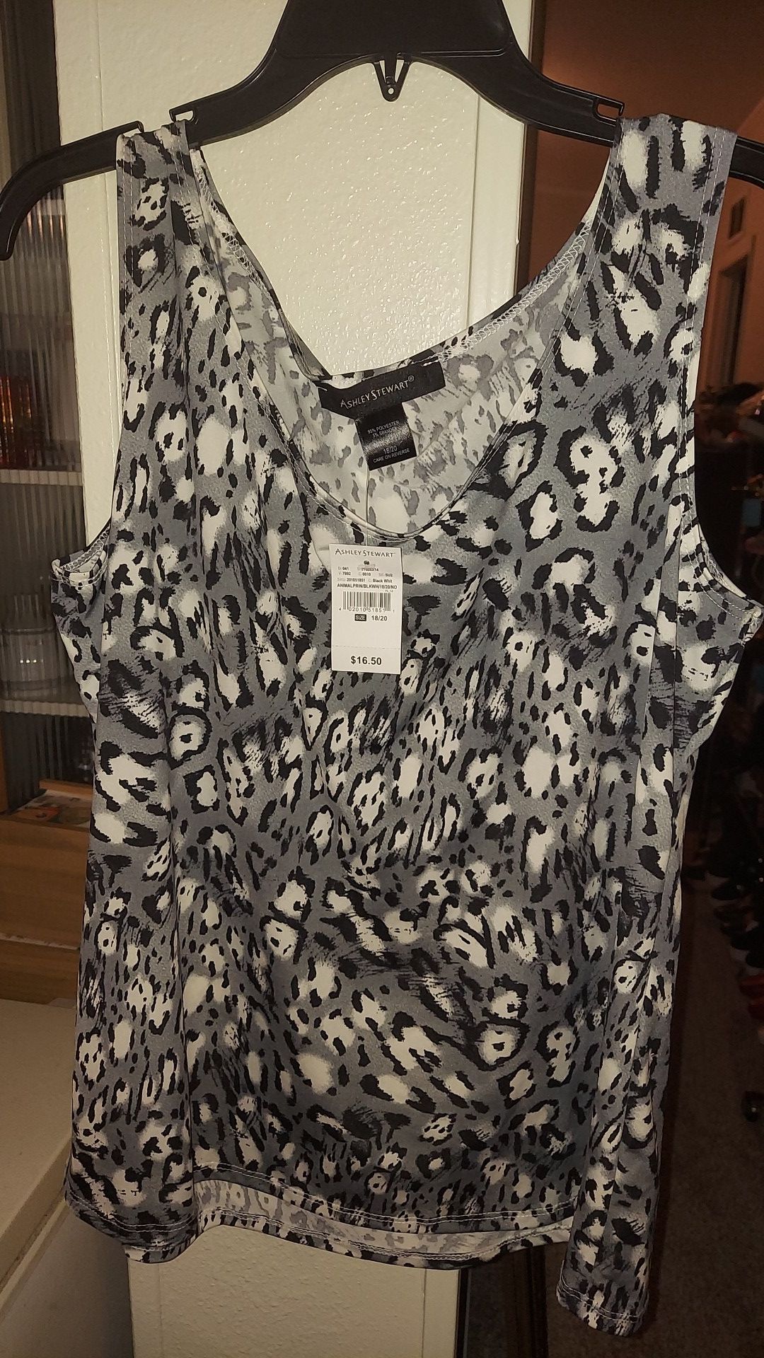 New tags Ashley Stewart gray leopard print tank top