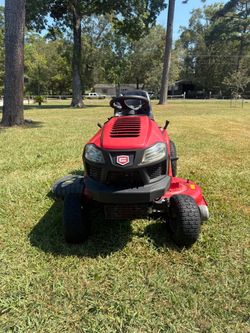 46” CRAFTSMAN RIDING MOWER.