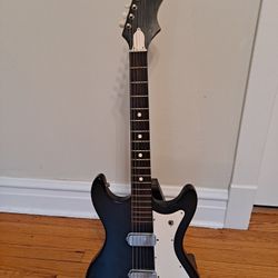 1967 Truetone Vanguard 302 Electric Guitar