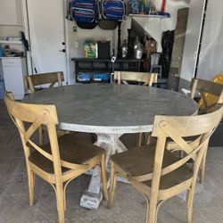 Dining Room Table 
