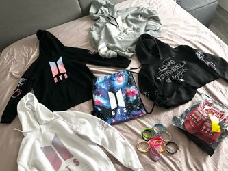 BTS, Korean, K-pop bundles deals! Everything 20$!!! (Hoodies,bracelets,slippers and backpack)