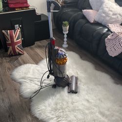 Dyson small vacuum cleaner