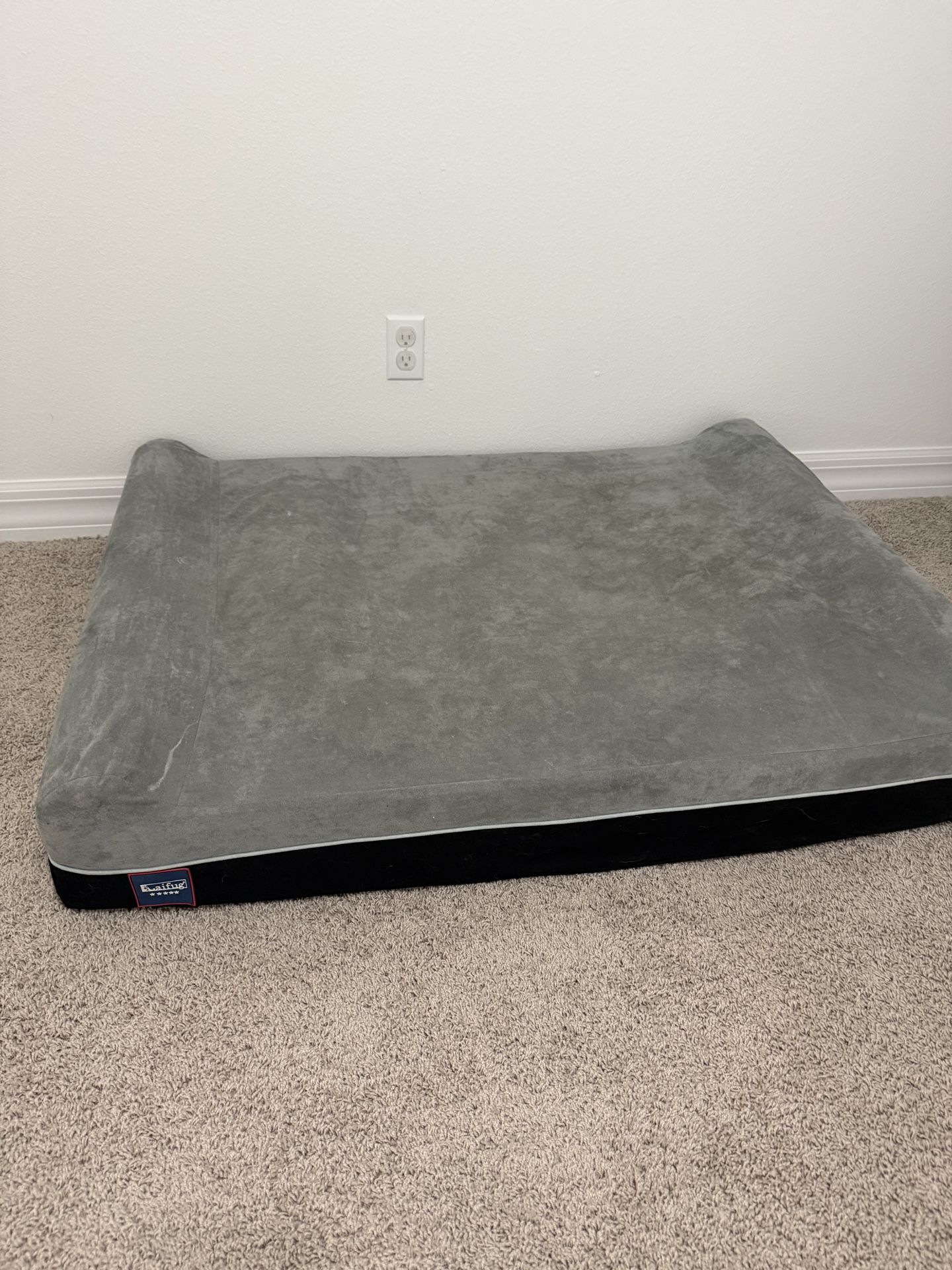 Laifug Orthopedic Memory Foam Dog Bed – Jumbo Size – Dual Pillow Design – Gray/Black 
